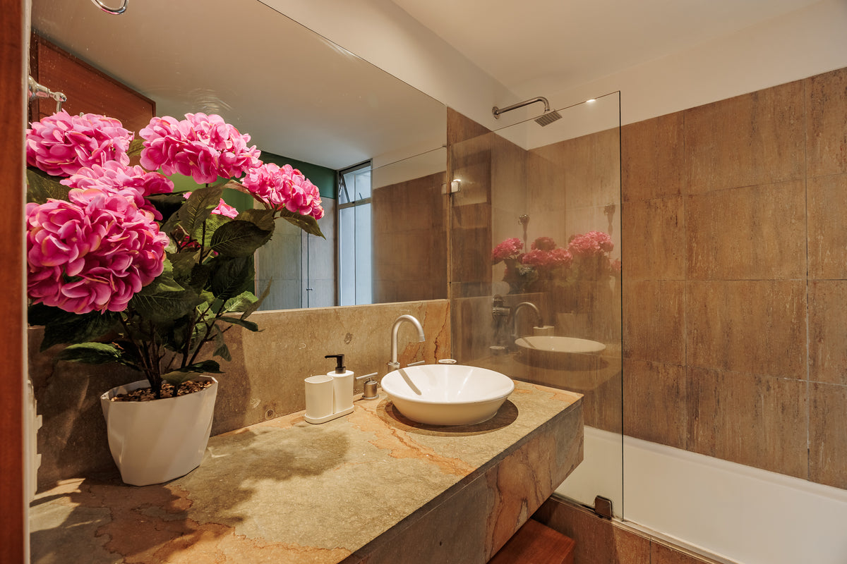 Apartamento en Provenza parte tranquila con aire acondicionado y diseño 3 BR