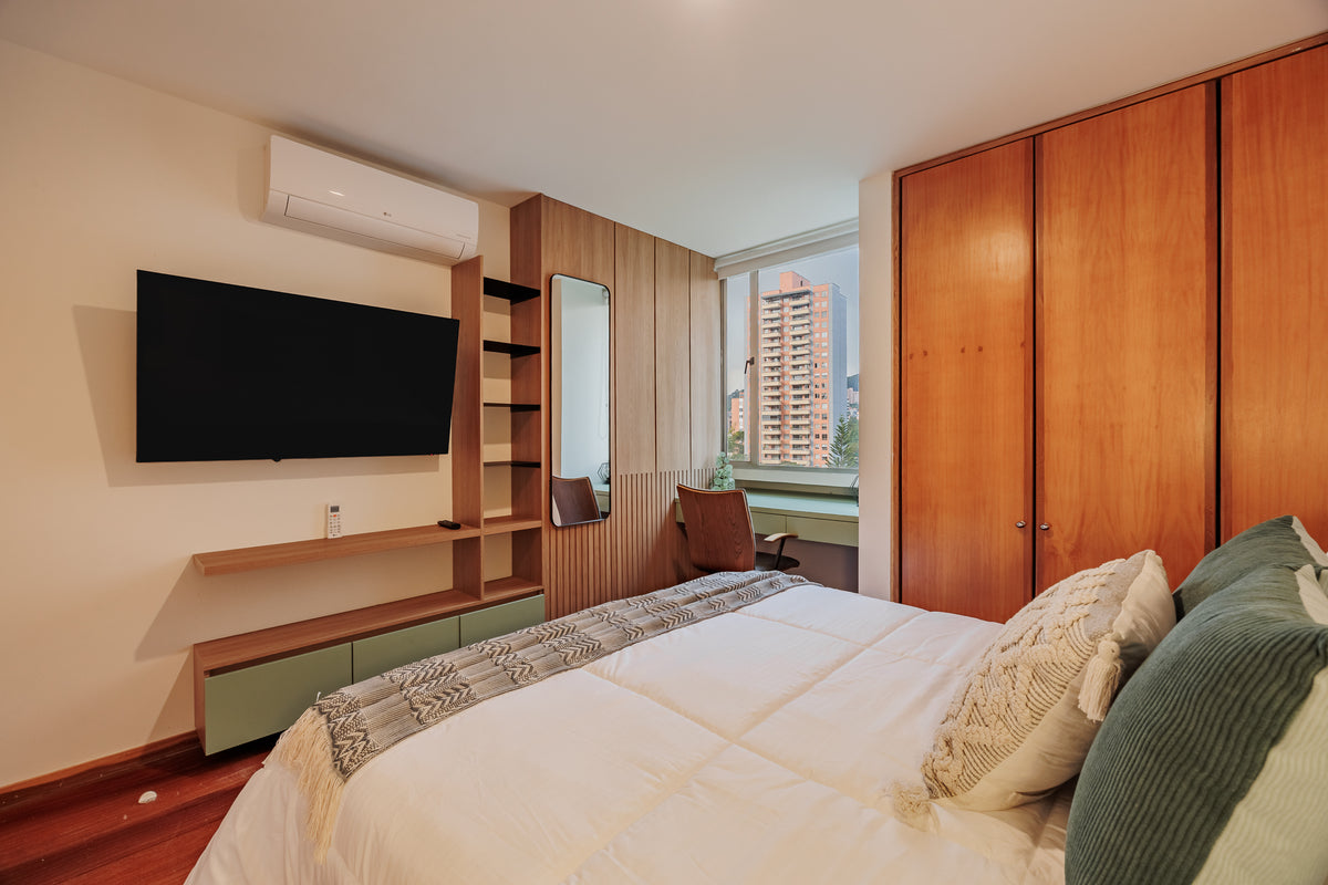 Apartamento en Provenza parte tranquila con aire acondicionado y diseño 3 BR