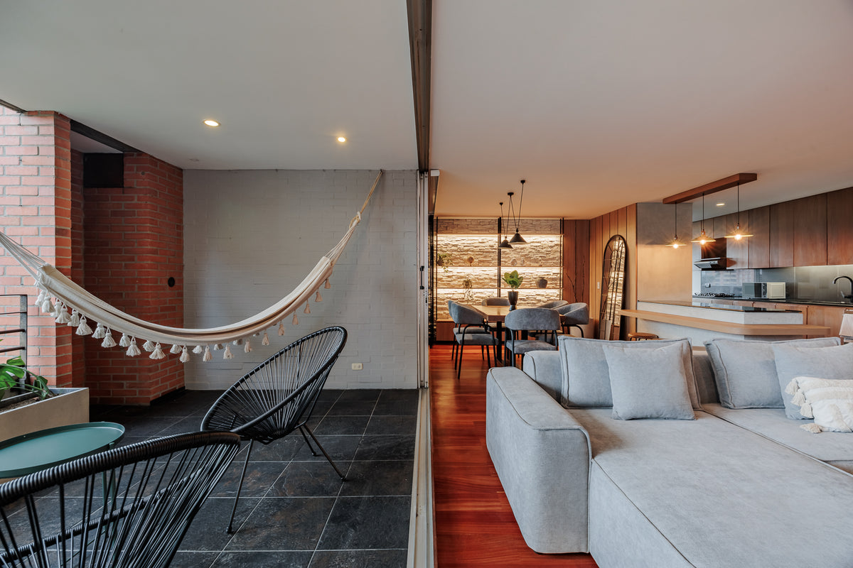 Apartamento en Provenza parte tranquila con aire acondicionado y diseño 3 BR