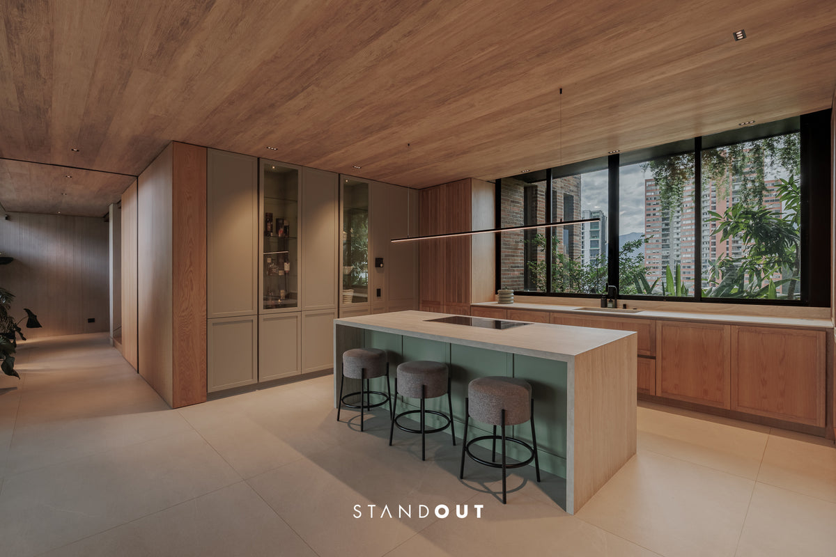 Penthouse en El Poblado con piscina privada, vista a la ciudad y acabados de lujo