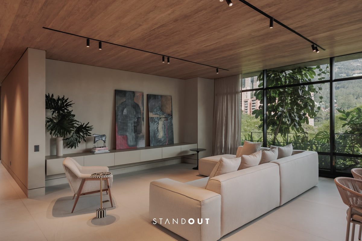 Penthouse en El Poblado con piscina privada, vista a la ciudad y acabados de lujo