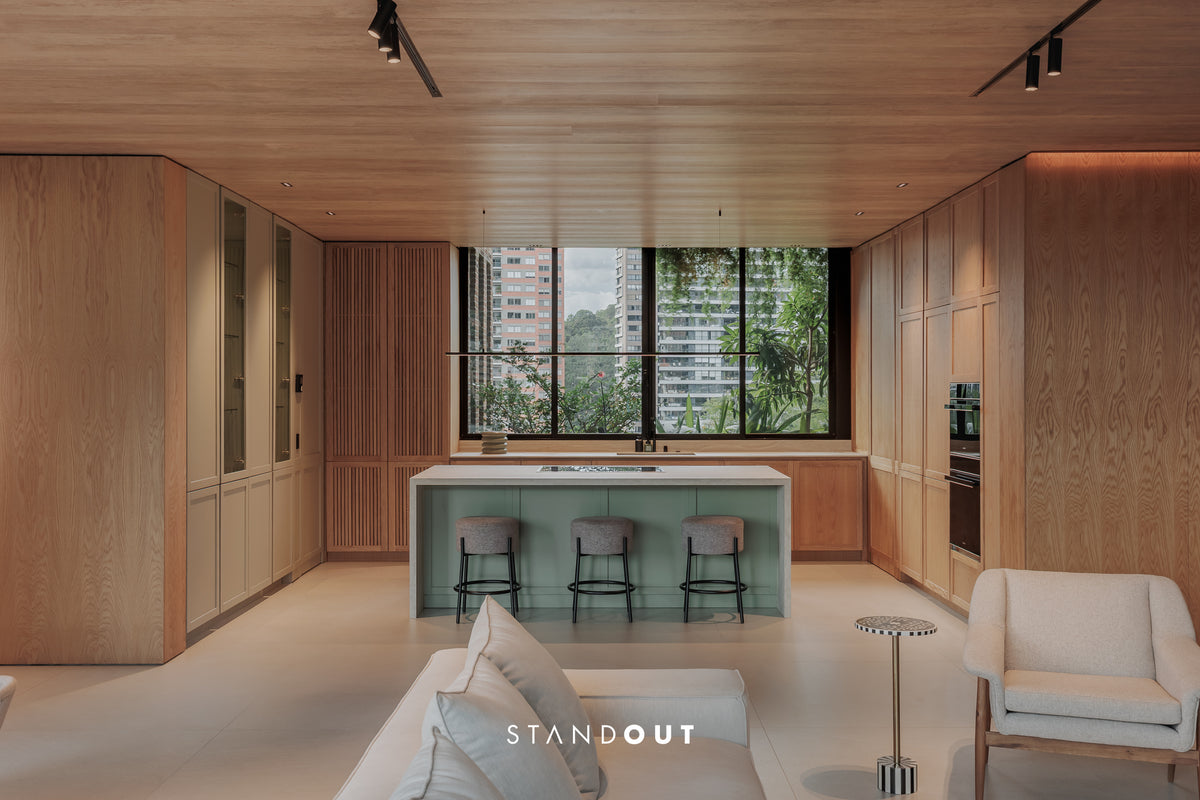 Penthouse en El Poblado con piscina privada, vista a la ciudad y acabados de lujo