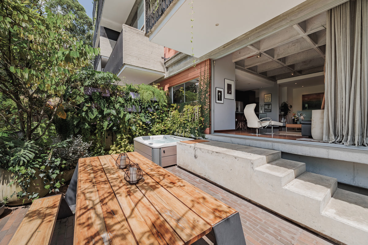 Apartamento 1BR con Terraza y Jacuzzi en Las Lomas, a 5 Min de Provenza