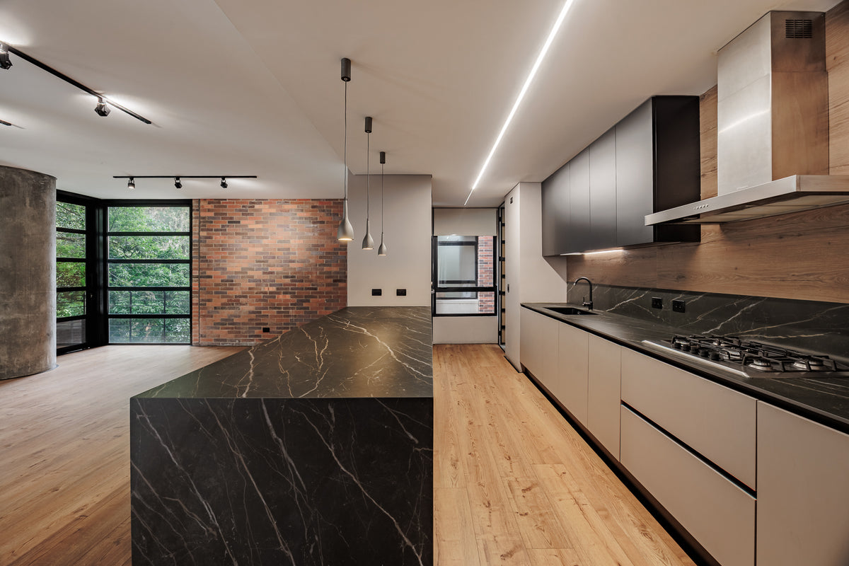 Apartamento en El Poblado, Club Campestre | 202 m² con estudio y acabados premium