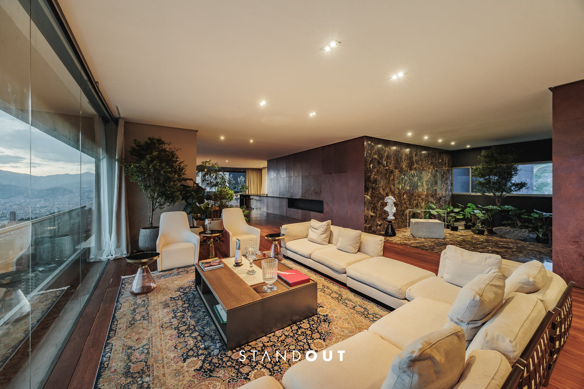 Penthouse con la mejor vista de Medellín con terrazas & A/C 3 BR