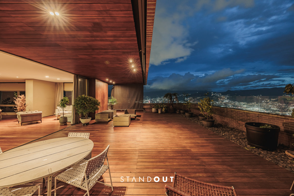 Penthouse con la mejor vista de Medellín con terrazas & A/C 3 BR