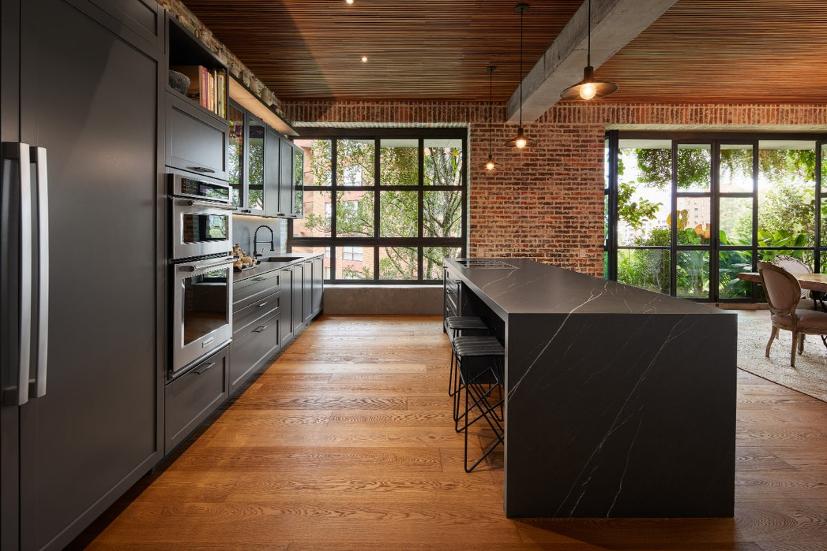 Boutique Apartment Provenza Sector Upstairs 3 BR