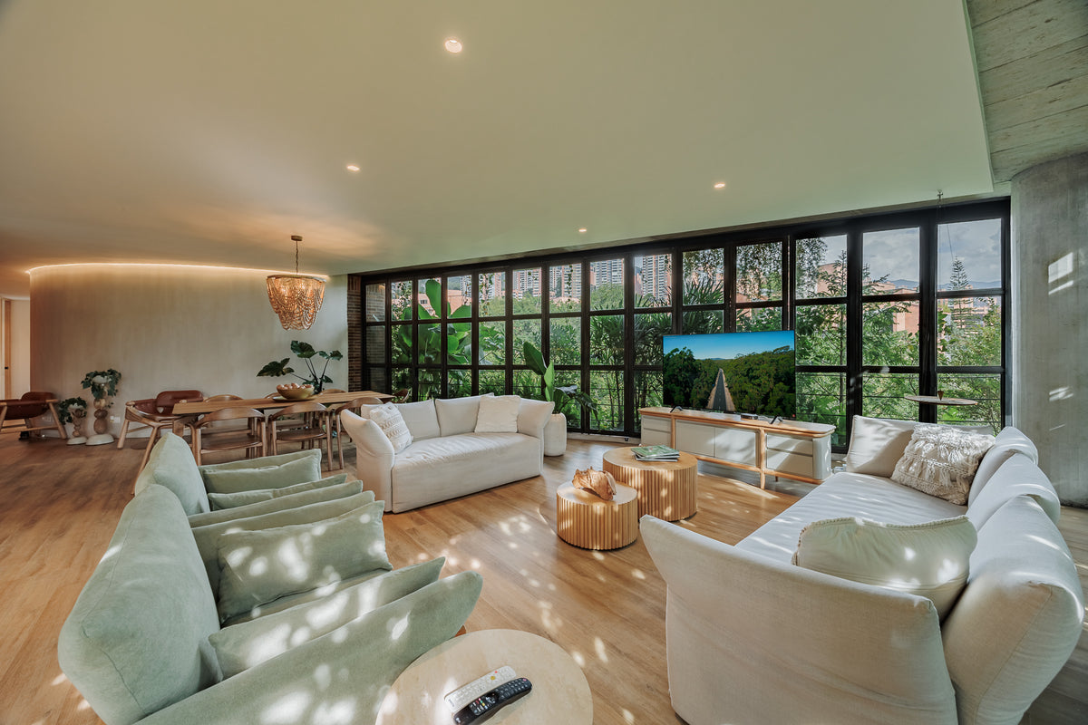 Apartamento de Diseño con Vista Verde en Las Lomas 3 BR