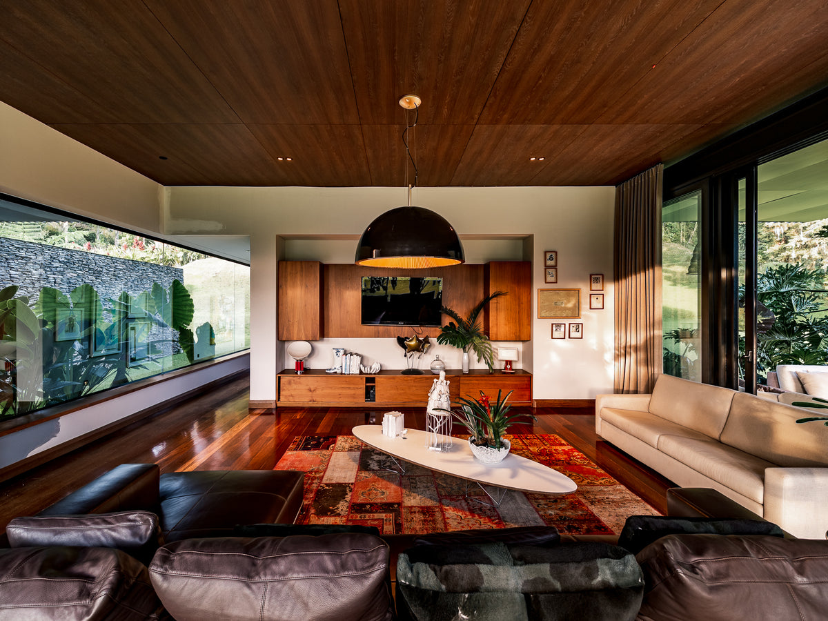 Casa con Lote independiente en Condominio Privado en el Poblado| 8.900 m² de Lote