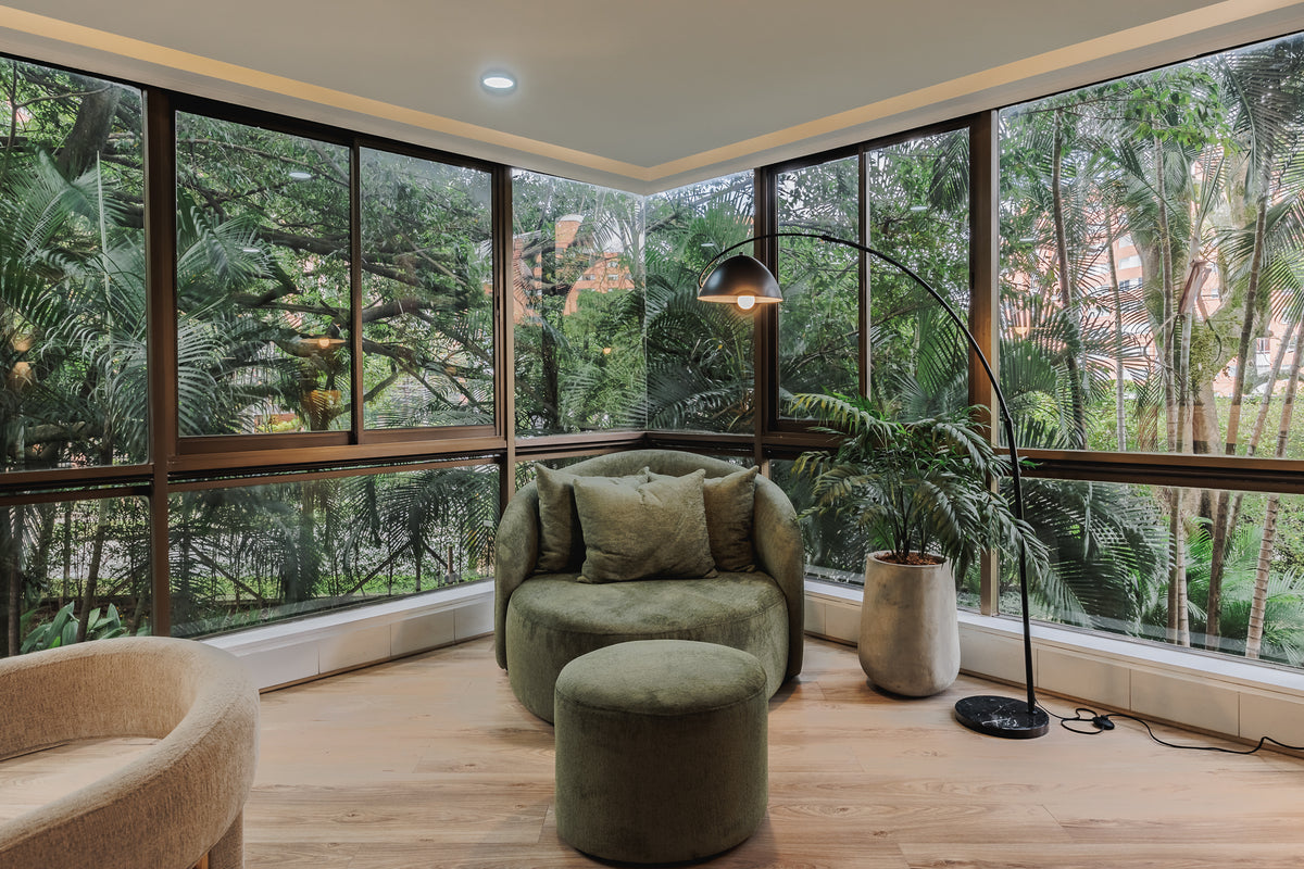 Apartamento Moderno con vista verde & A/C Sector Milla de Oro