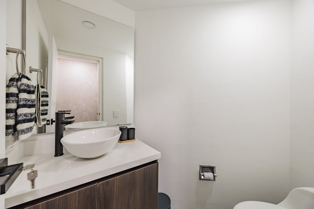 Apartamento Moderno con vista verde & A/C Sector Milla de Oro