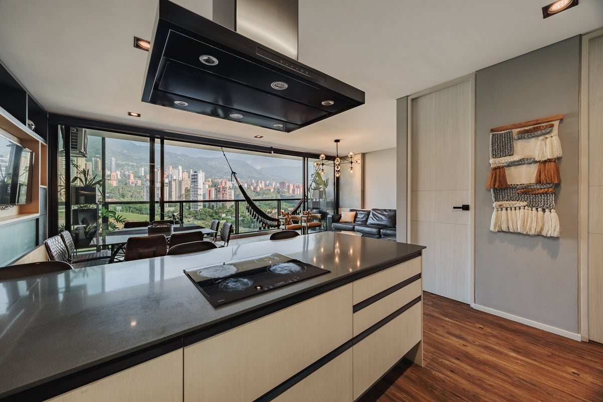 Amplio Apartamento con A/C & Balcón con vista Panorámica Sector Milla de Oro 1 BR