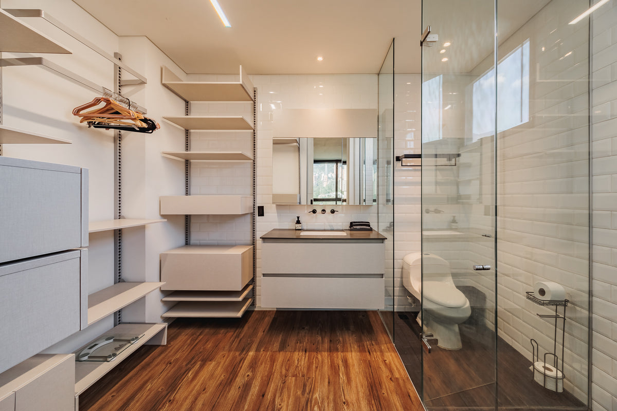 Amplio Apartamento con A/C & Balcón con vista Panorámica Sector Milla de Oro 1 BR