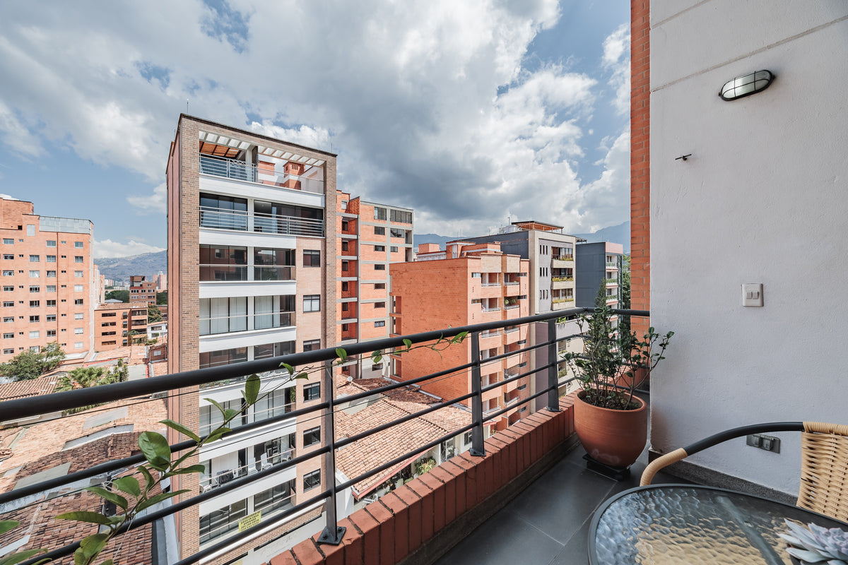 4-level penthouse in Laureles – near Parques del Río