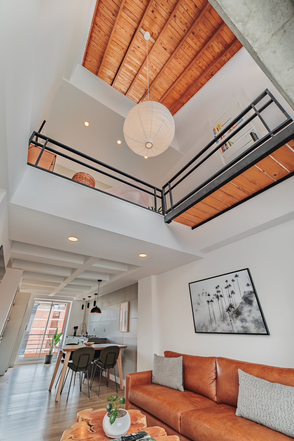 4-level penthouse in Laureles – near Parques del Río