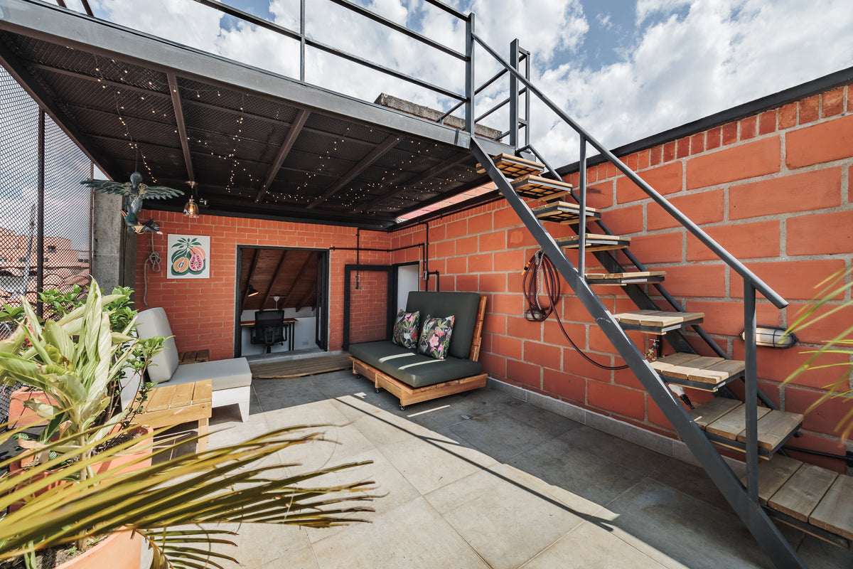 4-level penthouse in Laureles – near Parques del Río