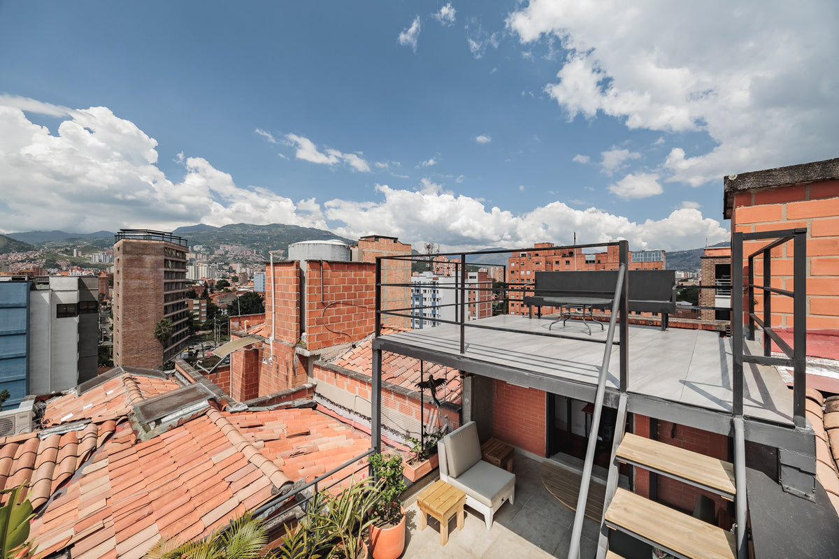 4-level penthouse in Laureles – near Parques del Río