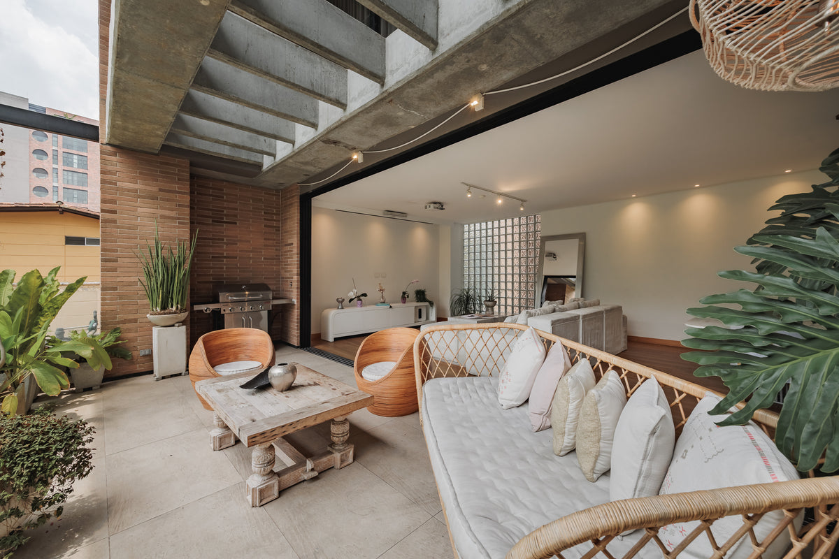 Apartamento Boutique 3BR con Terraza en Club Campestre – Diseño y Exclusividad en El Poblado