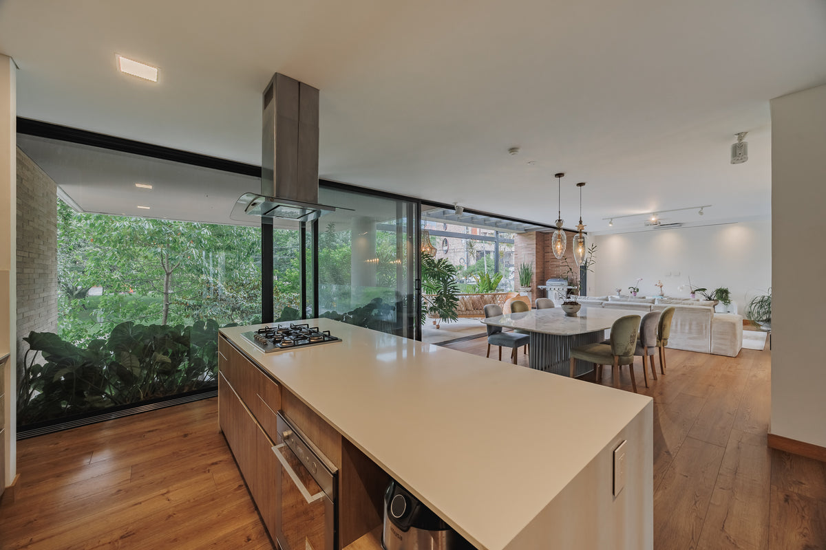 Apartamento Boutique 3BR con Terraza en Club Campestre – Diseño y Exclusividad en El Poblado