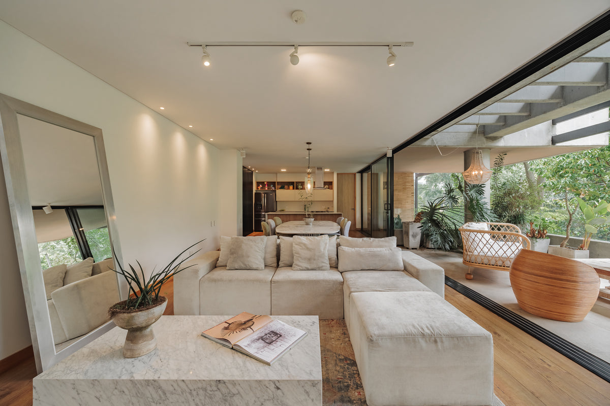 Apartamento Boutique 3BR con Terraza en Club Campestre – Diseño y Exclusividad en El Poblado