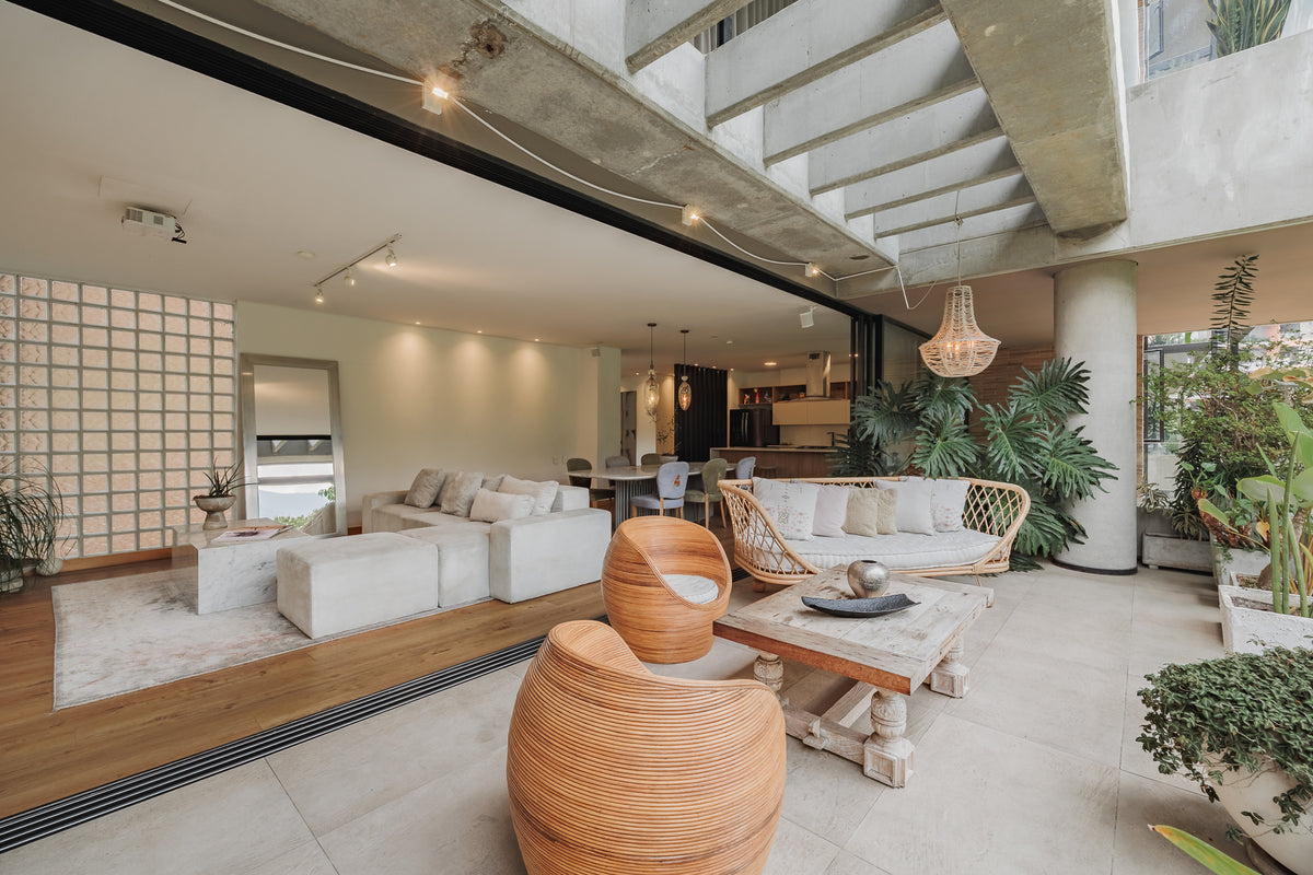 Apartamento Boutique 3BR con Terraza en Club Campestre – Diseño y Exclusividad en El Poblado