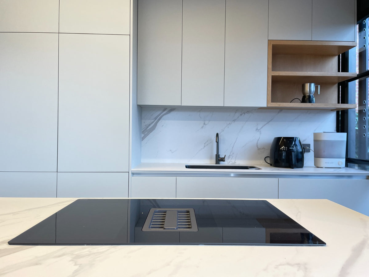 Apartamento con balcón y vista a Medellín, Sector El Tesoro