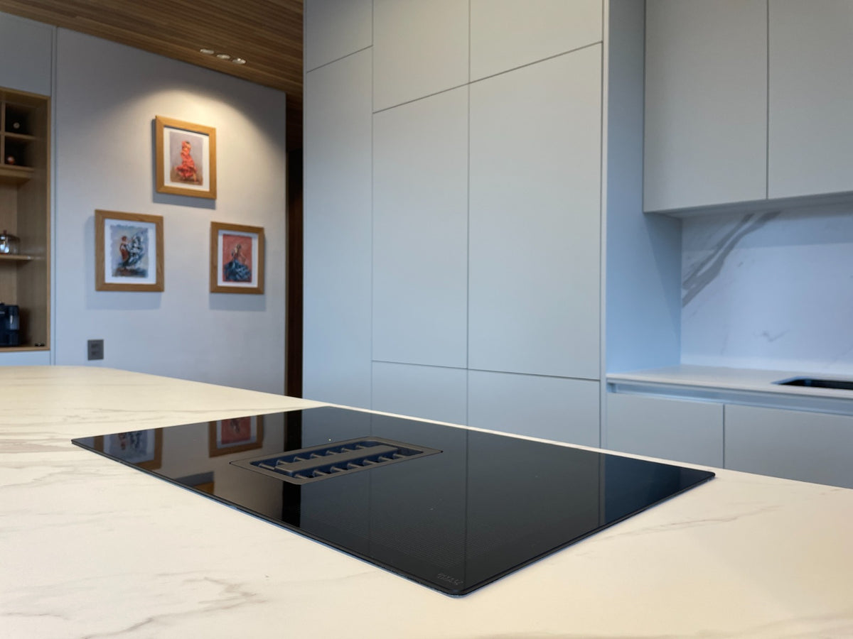 Apartamento con balcón y vista a Medellín, Sector El Tesoro