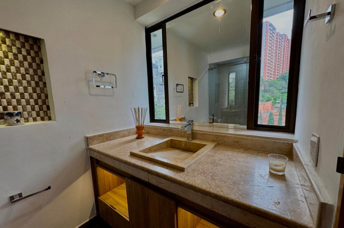 Apartment with excellent layout - Jacuzzi Poblado 4 BR