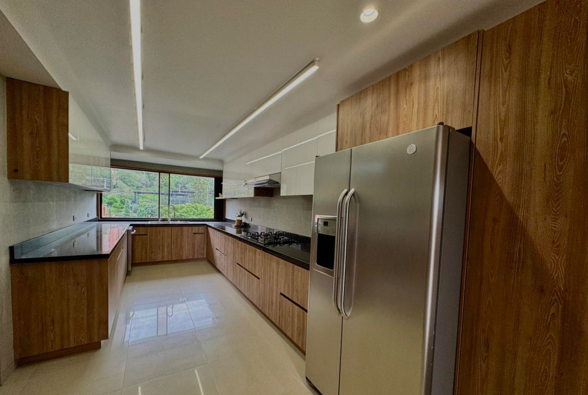 Apartment with excellent layout - Jacuzzi Poblado 4 BR