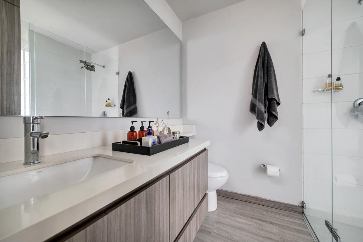 Apartamento con balcón & vista panorámica Sector Poblado 2 BR