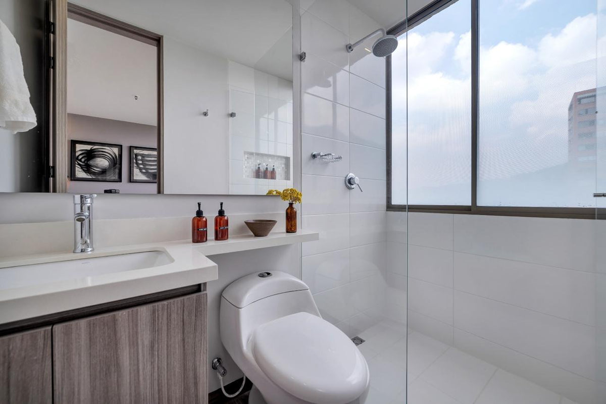 Apartamento con balcón & vista panorámica Sector Poblado 2 BR