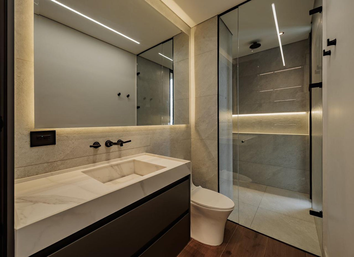 Exclusive Apartment in El Poblado, Near the Country Club – Private Terrace and Comfort