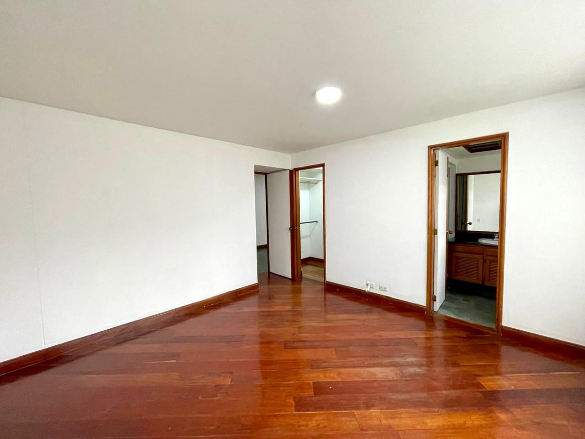Apartment Opportunity to remodel San Lucas Sector