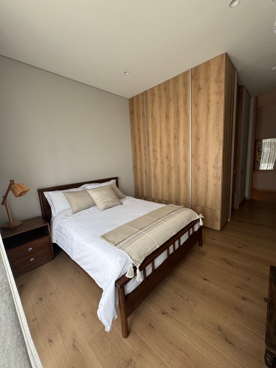 Apartamento con balcón tipo Terraza y Zonas Comunes de Lujo en Castropol, El Poblado