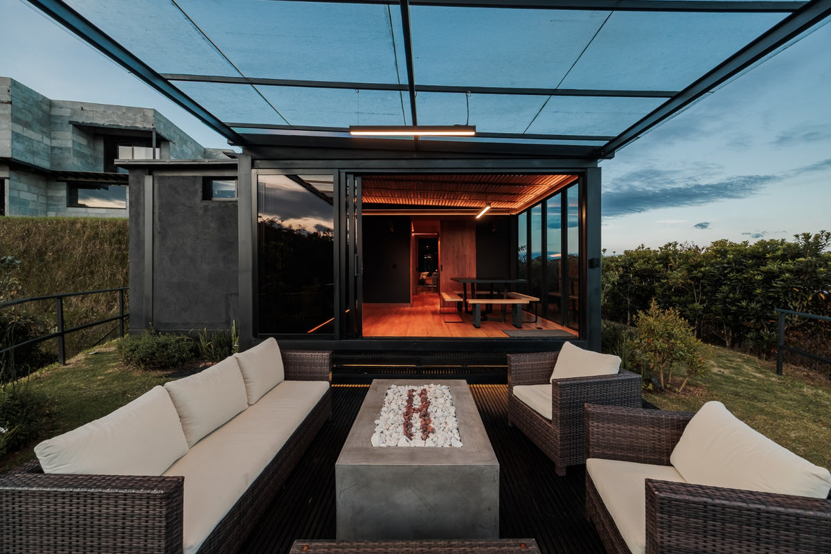 Modern house in Alto del Escobero overlooking a forest reserve