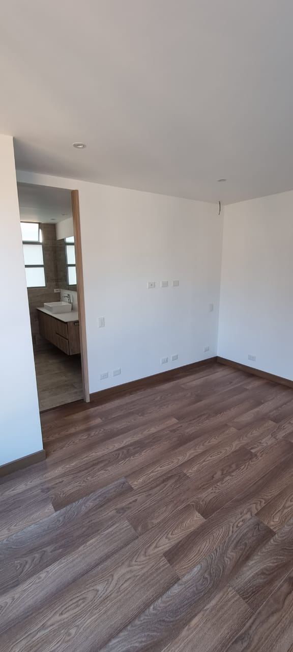 Apartment in El Poblado, 230 m² – High floor in the Lalinde sector