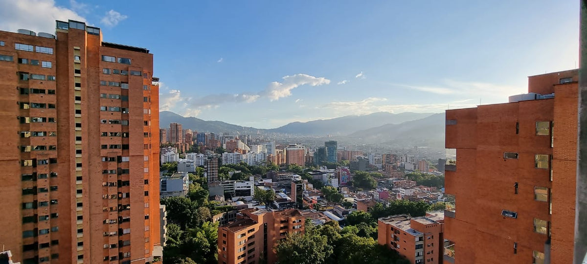 Apartment in El Poblado, 230 m² – High floor in the Lalinde sector