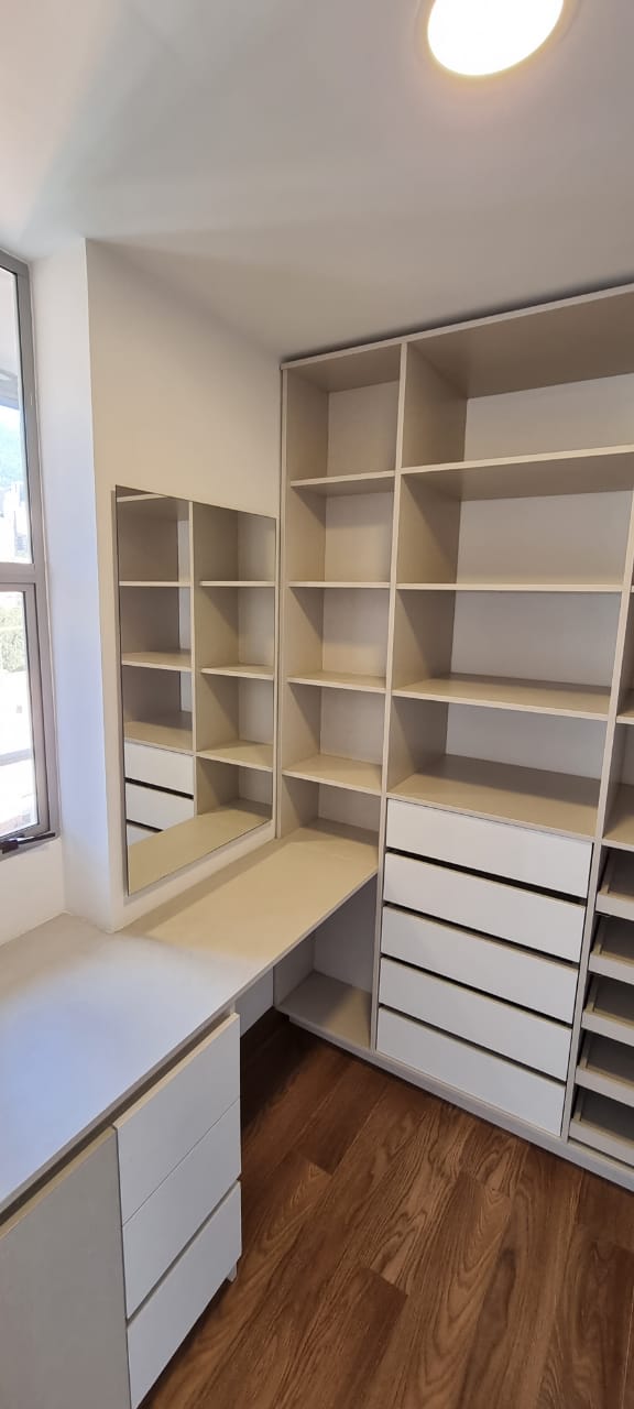 Apartment in El Poblado, 230 m² – High floor in the Lalinde sector