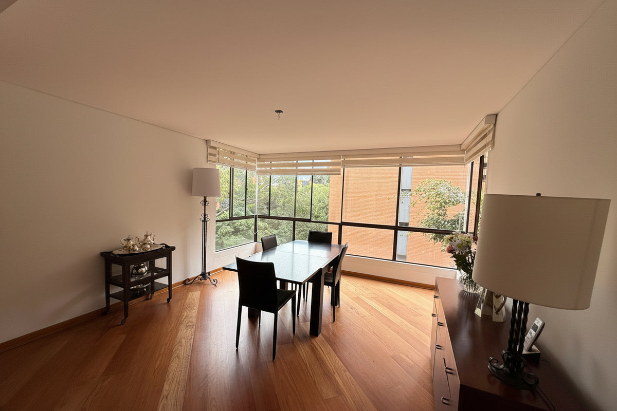 Apartamento amplio para remodelar en La Tomatera, cerca de La 10 y El Tesoro