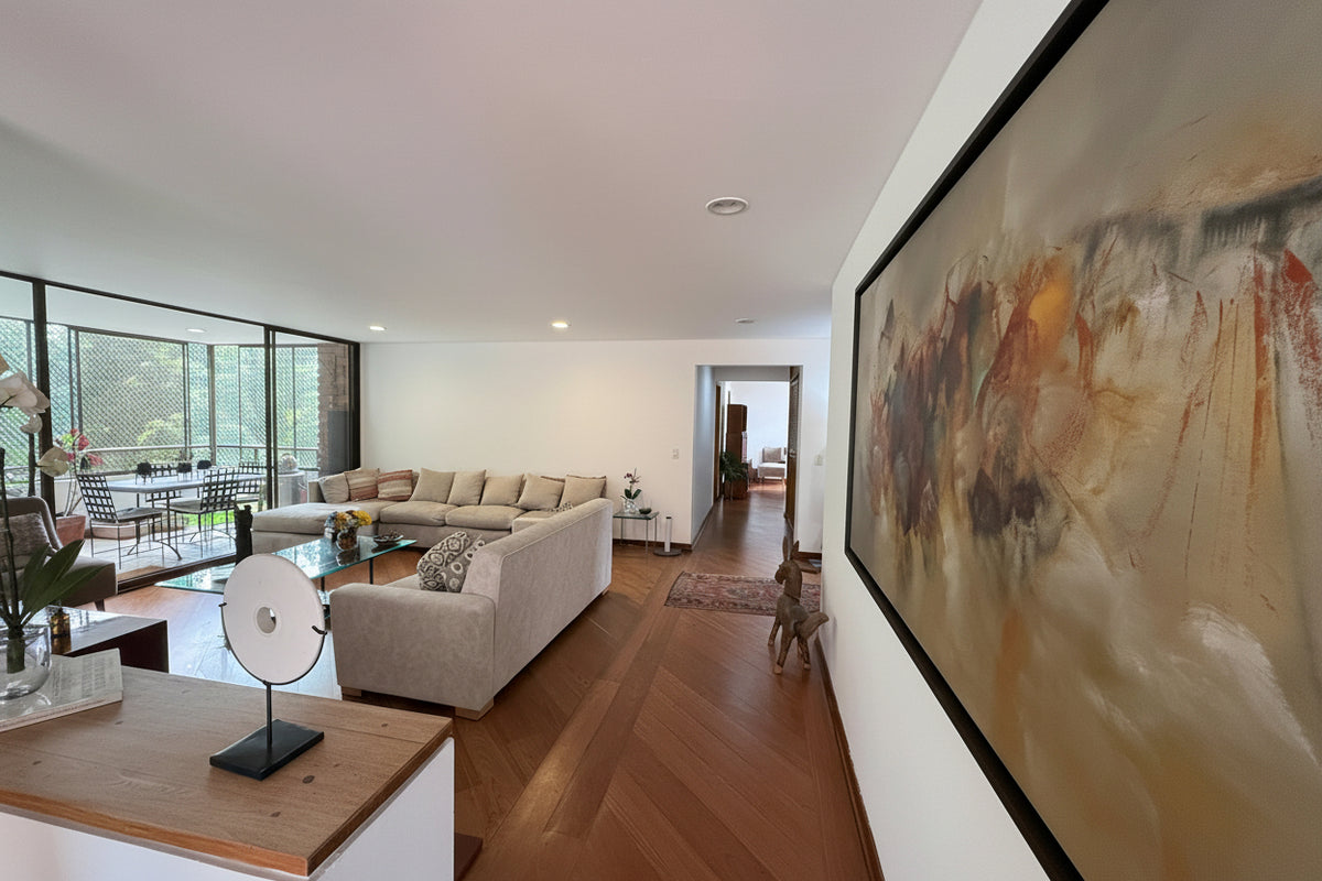 Apartamento amplio para remodelar en La Tomatera, cerca de La 10 y El Tesoro