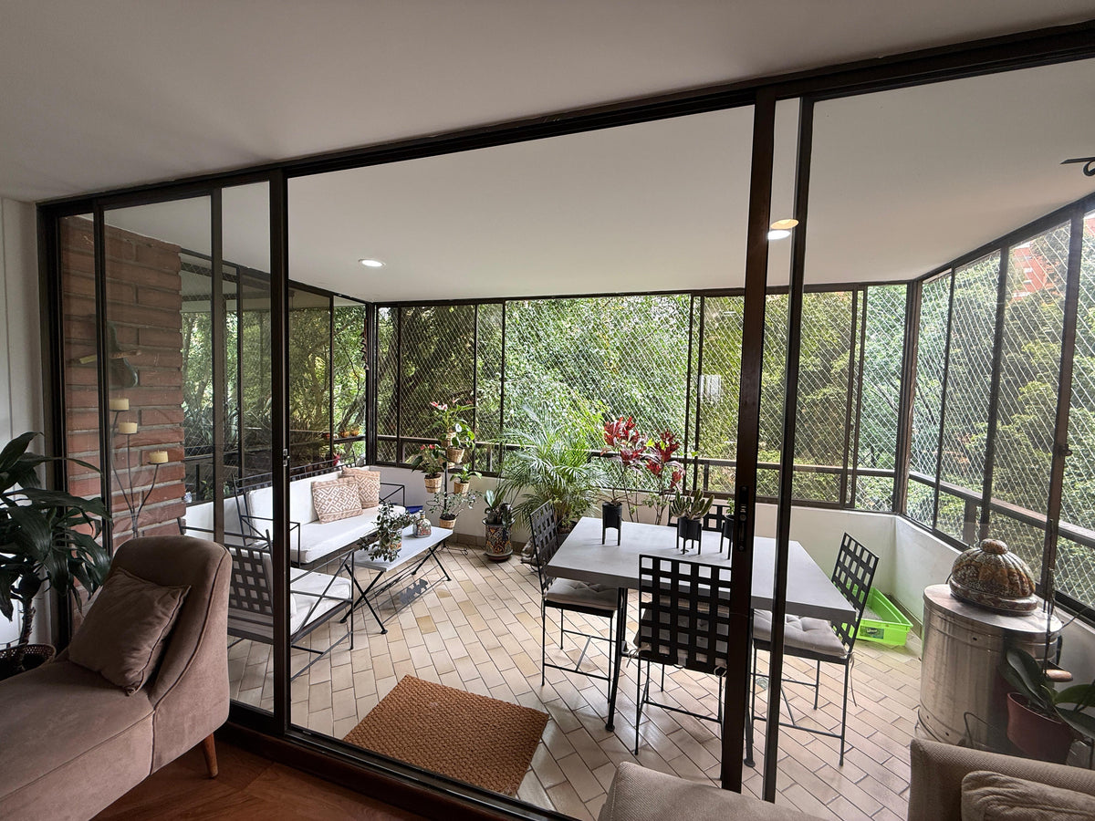 Apartamento amplio para remodelar en La Tomatera, cerca de La 10 y El Tesoro