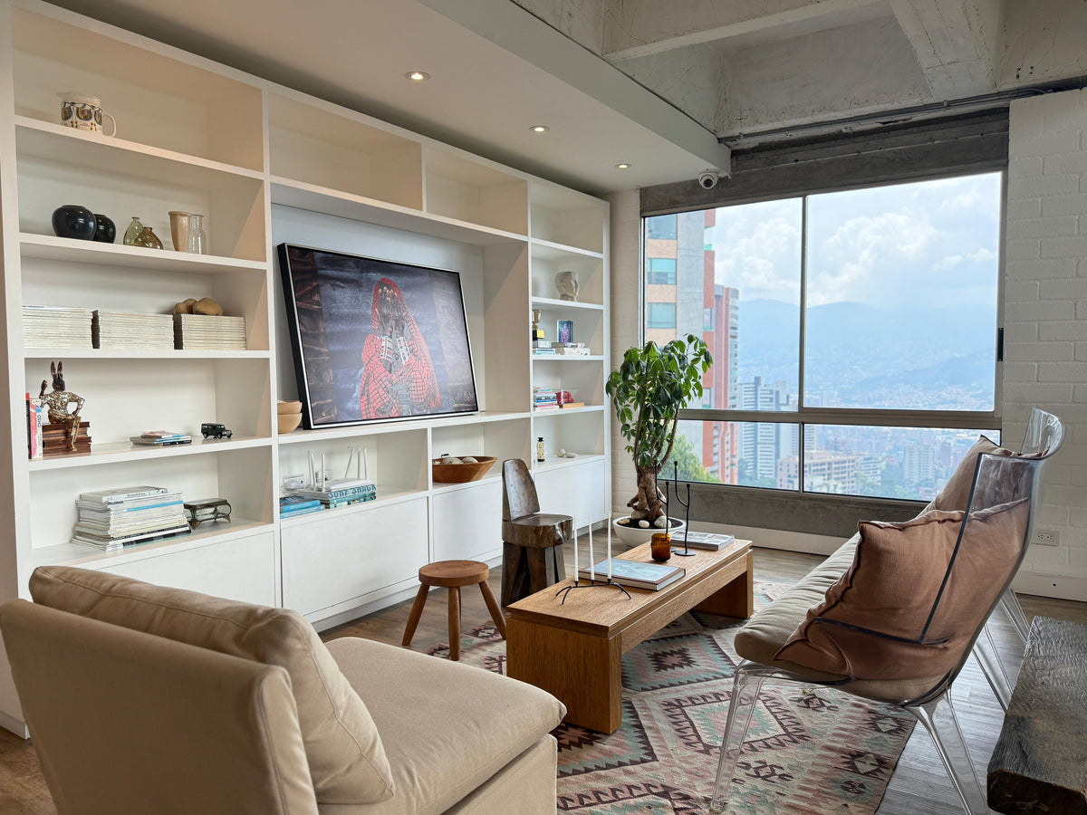 Apartamento en venta en Los Balsos, El Poblado con vista a la ciudad y amplios espacios