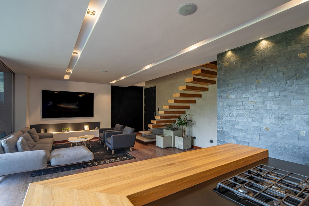 Apartamento dúplex en San Lucas, El Poblado – 170 m² con vista verde y amplios balcones