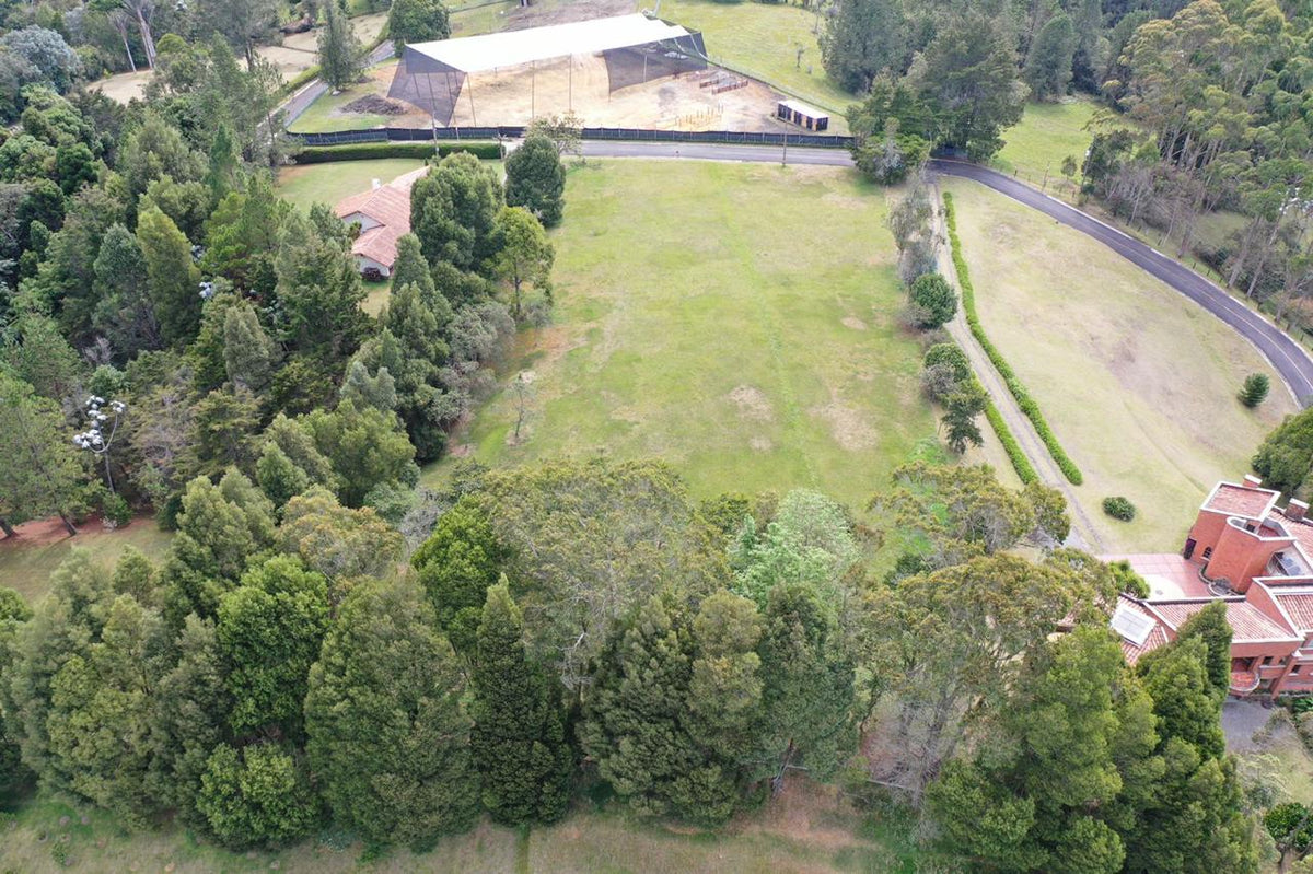 Lote en Alto de Las Palmas con vista 360 en Parcelación