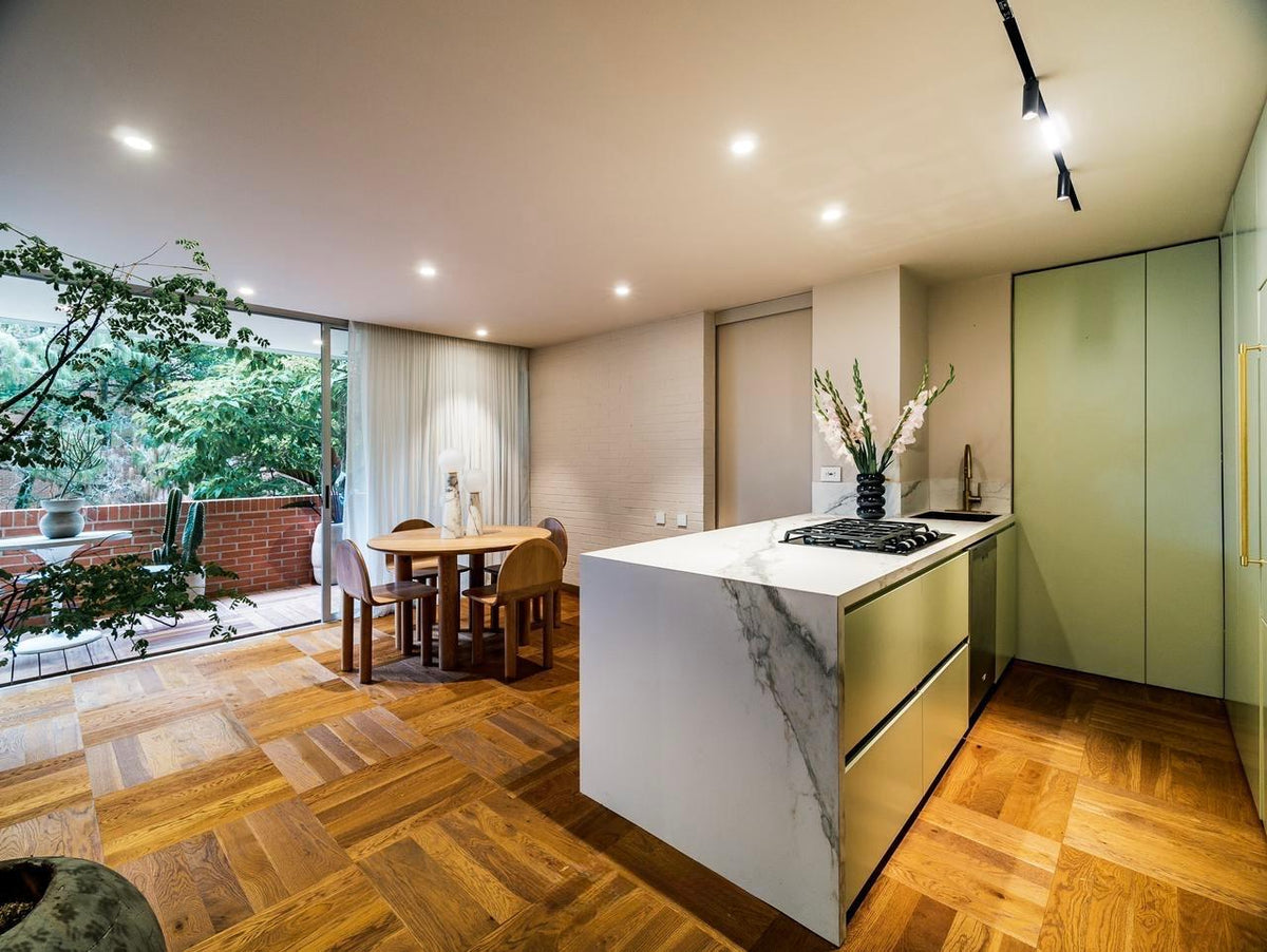 Apartamento en San Lucas, El Poblado con terraza, jacuzzi y domótica