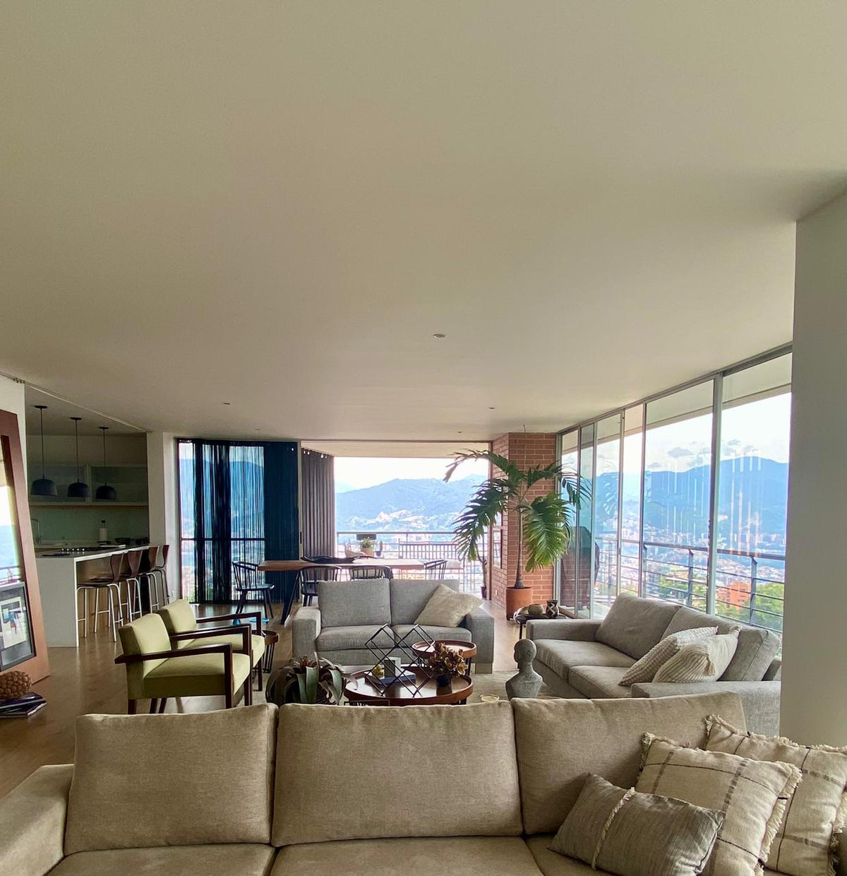 Apartment in San Lucas, El Poblado of 267 m² with balcony and city view
