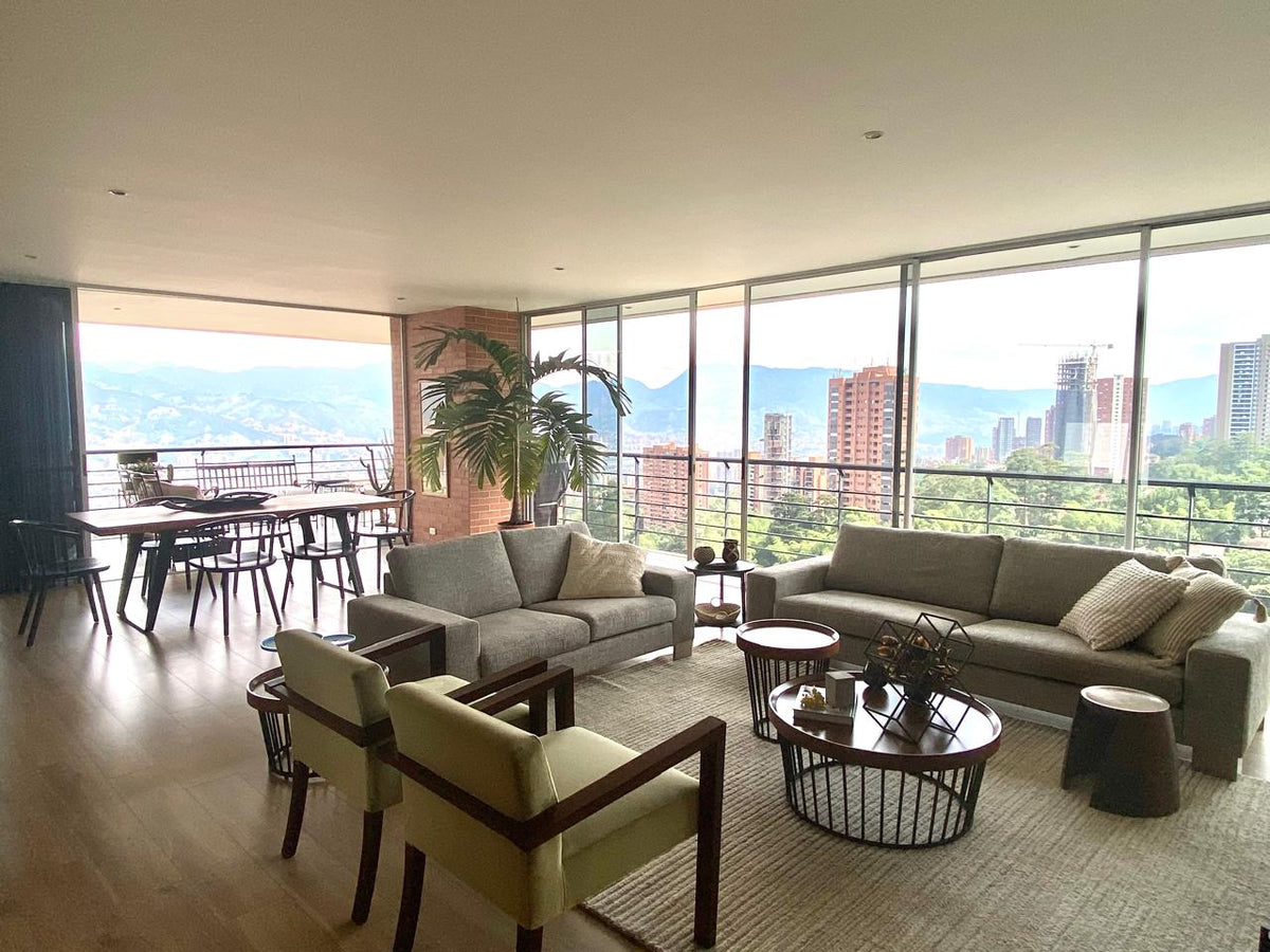 Apartment in San Lucas, El Poblado of 267 m² with balcony and city view