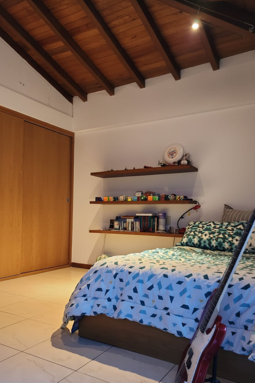Casa triplex de 271 m² en unidad cerrada en San Lucas con terraza privada