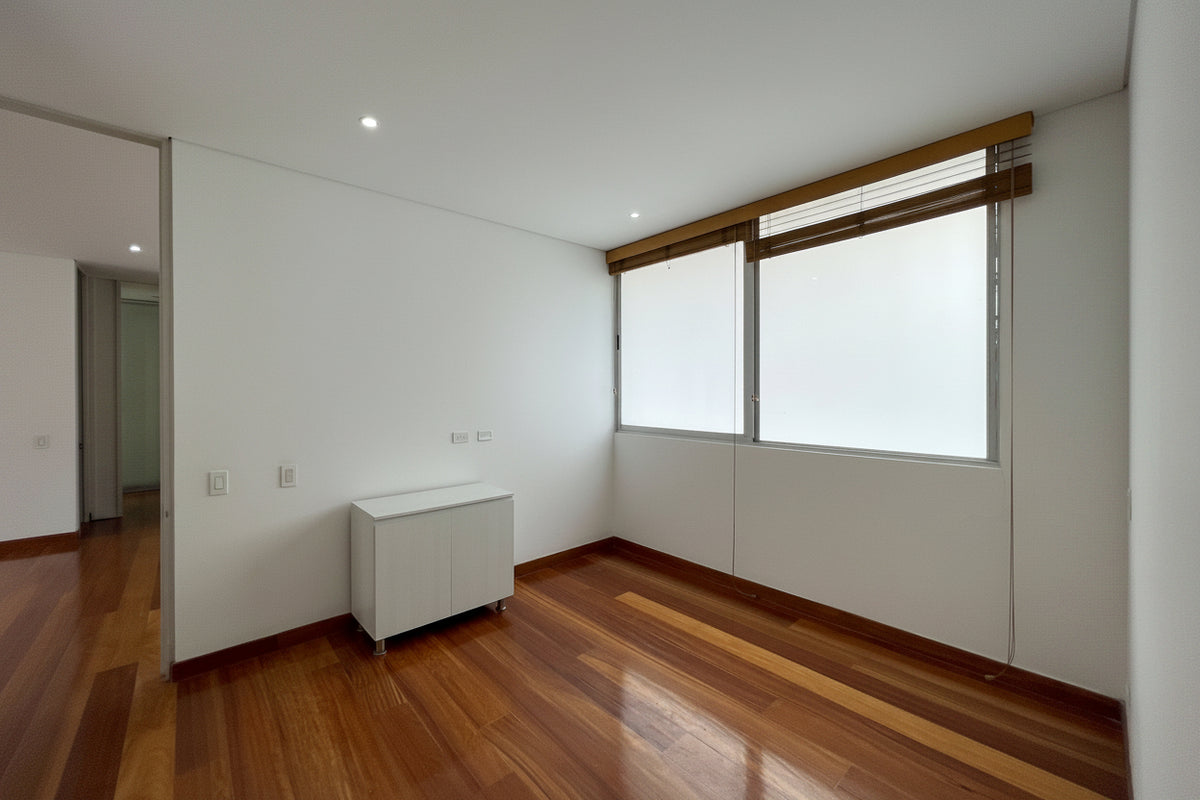 Vive frente al Club Campestre: apartamento con vista, amplitud y privacidad