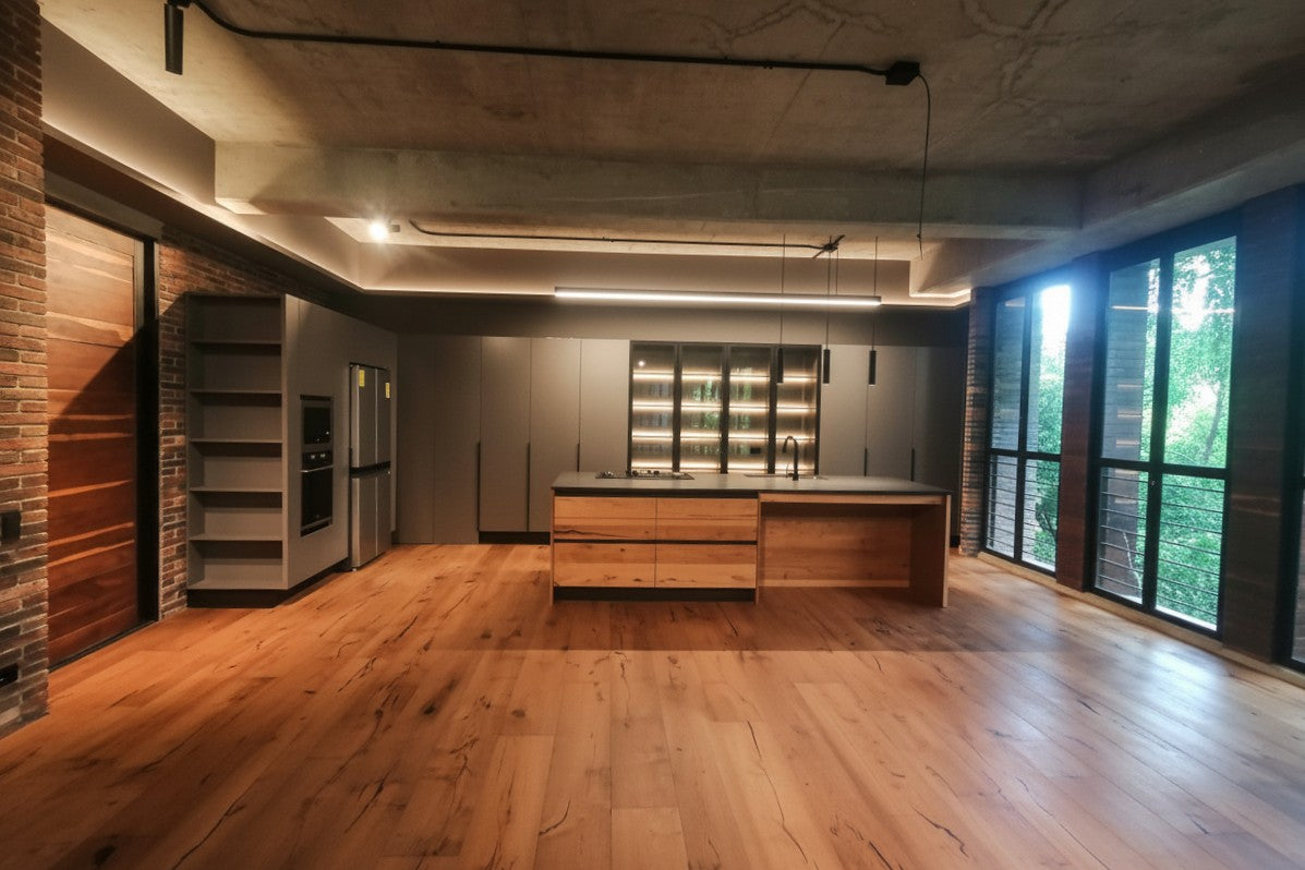 Apartamento de 202 m² en edificio boutique con jardineras, cerca de El Tesoro